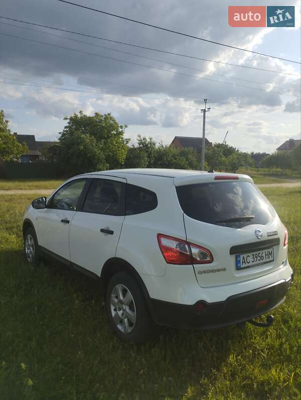 Внедорожник / Кроссовер Nissan Qashqai+2 2011 в Старой Выжевке