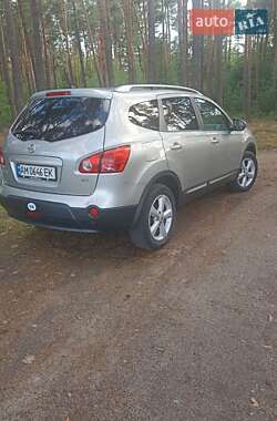 Внедорожник / Кроссовер Nissan Qashqai+2 2009 в Радомышле