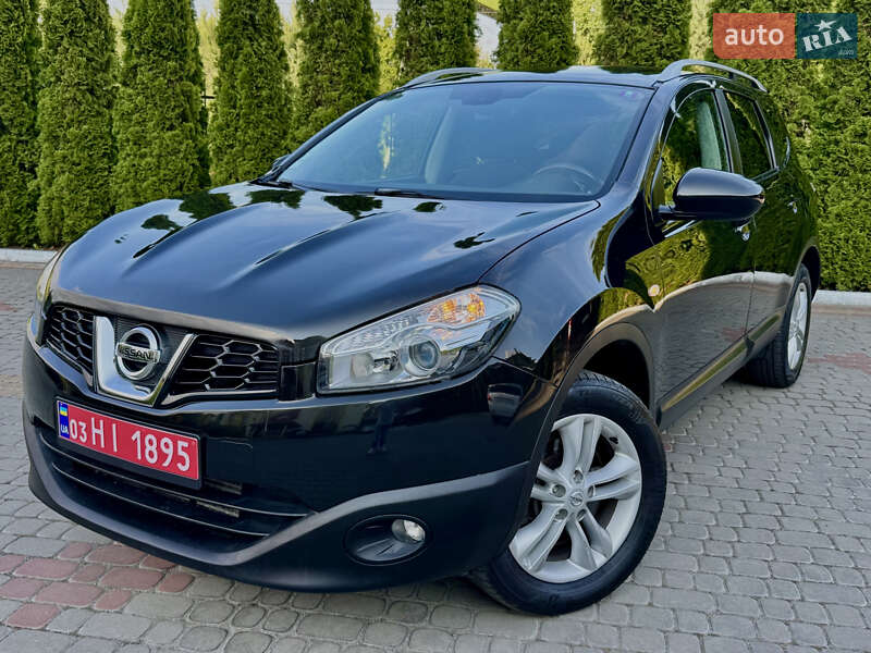 Nissan Qashqai+2 2011