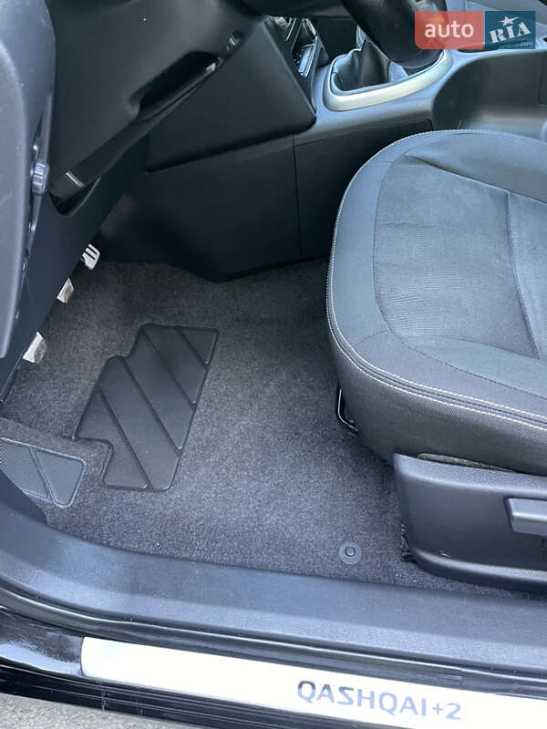 Позашляховик / Кросовер Nissan Qashqai+2 2011 в Рівному