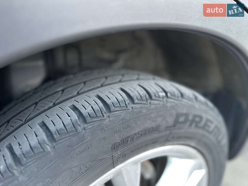 Позашляховик / Кросовер Nissan Qashqai+2 2010 в Івано-Франківську