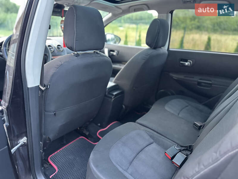 Позашляховик / Кросовер Nissan Qashqai+2 2010 в Івано-Франківську