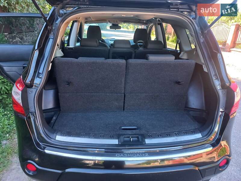 Позашляховик / Кросовер Nissan Qashqai+2 2010 в Луцьку