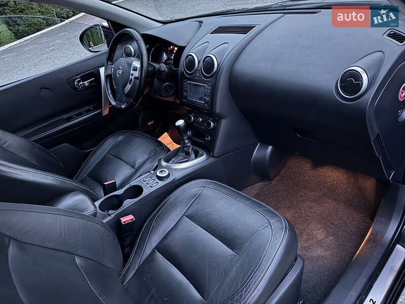 Внедорожник / Кроссовер Nissan Qashqai+2 2011 в Дубно