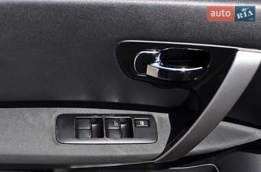Внедорожник / Кроссовер Nissan Qashqai+2 2010 в 