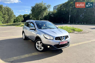 Позашляховик / Кросовер Nissan Qashqai+2 2010 в Конотопі