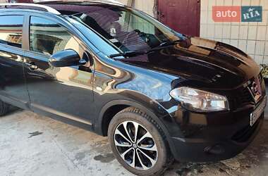 Внедорожник / Кроссовер Nissan Qashqai+2 2012 в Гоще