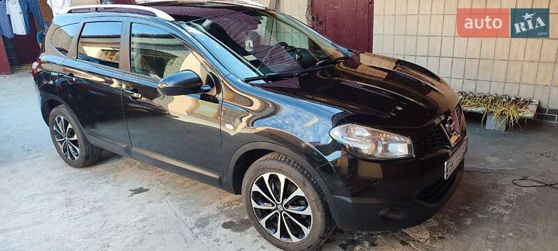 Nissan Qashqai+2 2012