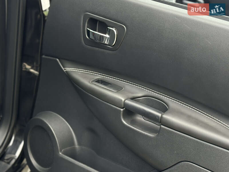 Внедорожник / Кроссовер Nissan Qashqai+2 2013 в Ивано-Франковске