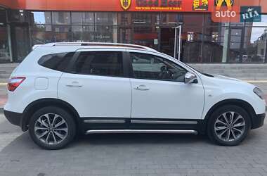Внедорожник / Кроссовер Nissan Qashqai+2 2011 в 