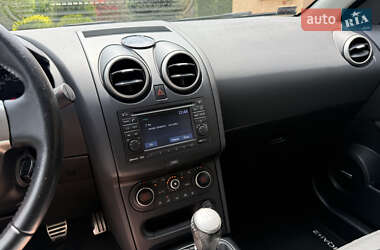 Внедорожник / Кроссовер Nissan Qashqai+2 2013 в 