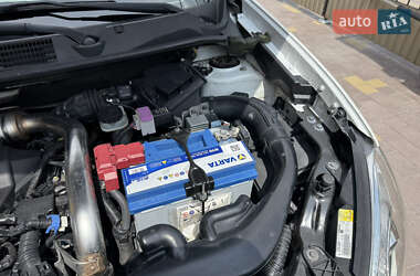 Внедорожник / Кроссовер Nissan Qashqai+2 2013 в 