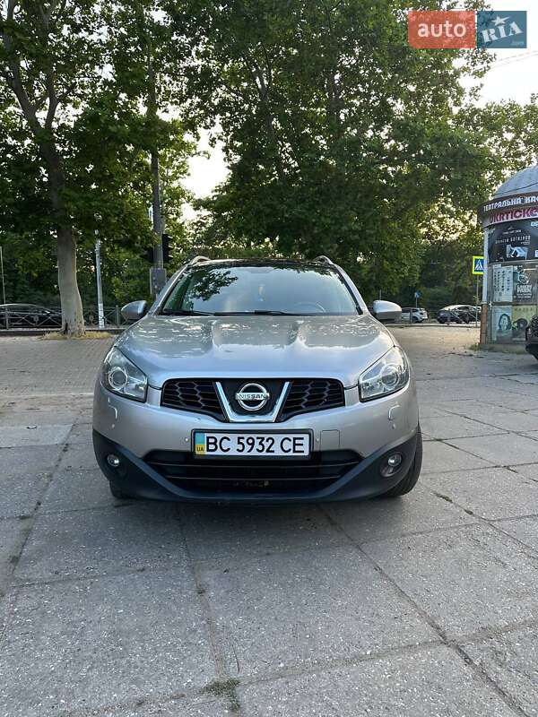 Внедорожник / Кроссовер Nissan Qashqai+2 2010 в Львове фото 7 Внедорожник / Кроссовер Nissan Qashqai+2 2010 в Львове