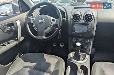 Внедорожник / Кроссовер Nissan Qashqai+2 2012 в 