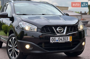 Внедорожник / Кроссовер Nissan Qashqai+2 2011 в 