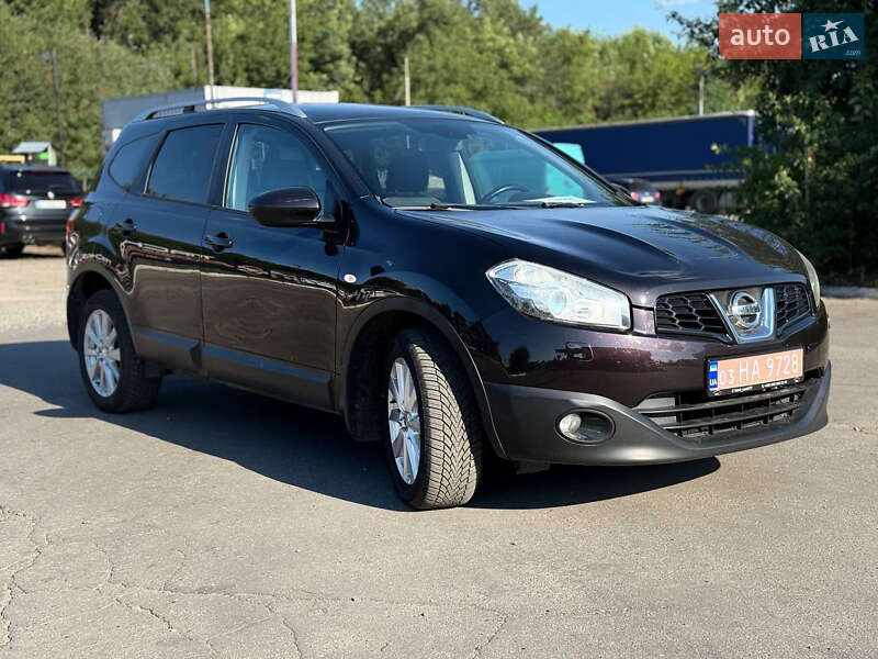 Внедорожник / Кроссовер Nissan Qashqai+2 2011 в Полтаве