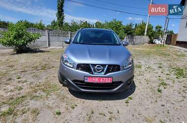Внедорожник / Кроссовер Nissan Qashqai+2 2011 в 
