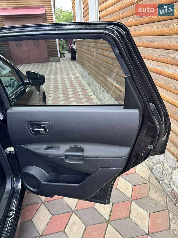 Внедорожник / Кроссовер Nissan Qashqai+2 2012 в Котельве