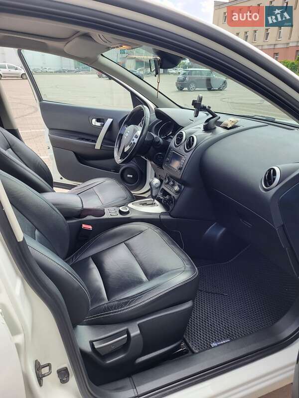 Позашляховик / Кросовер Nissan Qashqai+2 2011 в Чернігові фото 5 Позашляховик / Кросовер Nissan Qashqai+2 2011 в Чернігові