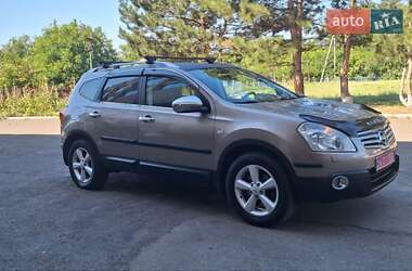 Внедорожник / Кроссовер Nissan Qashqai+2 2010 в Новоархангельске