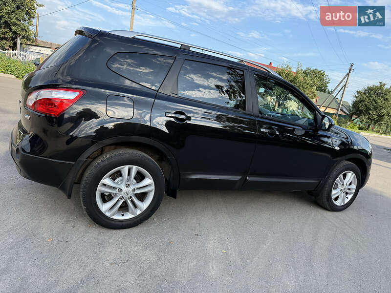 Внедорожник / Кроссовер Nissan Qashqai+2 2011 в Луцке
