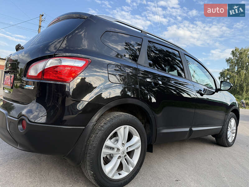 Внедорожник / Кроссовер Nissan Qashqai+2 2011 в Луцке