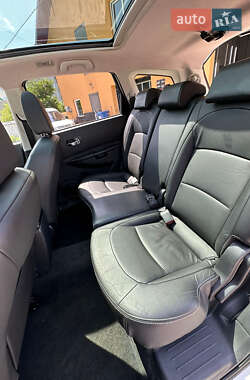 Позашляховик / Кросовер Nissan Qashqai+2 2011 в 