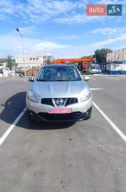 Внедорожник / Кроссовер Nissan Qashqai+2 2012 в Киеве