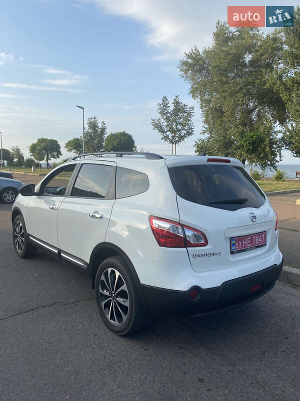 Внедорожник / Кроссовер Nissan Qashqai+2 2011 в Черкассах