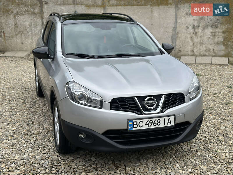 Позашляховик / Кросовер Nissan Qashqai+2 2013 в Стрию