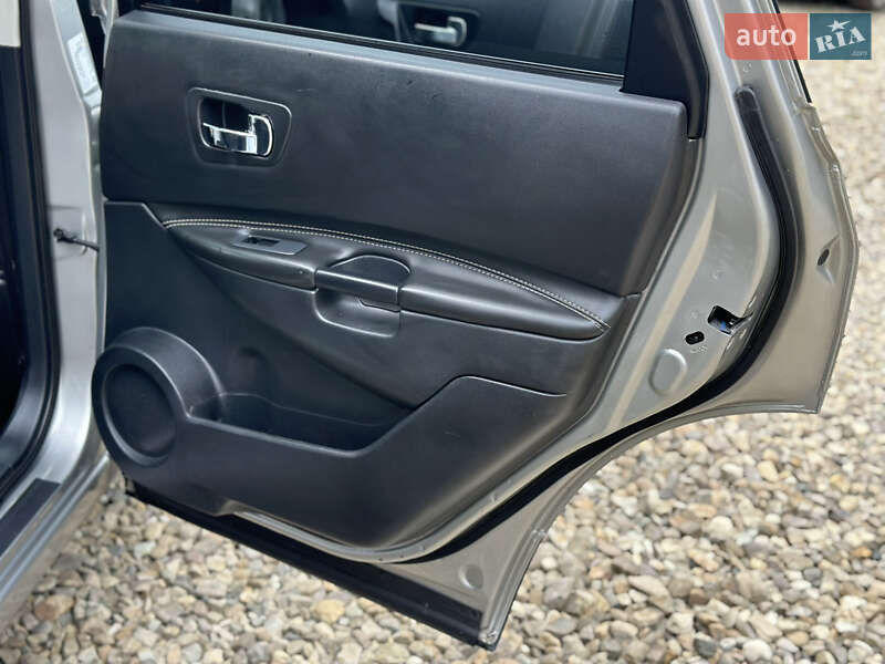 Позашляховик / Кросовер Nissan Qashqai+2 2013 в Стрию