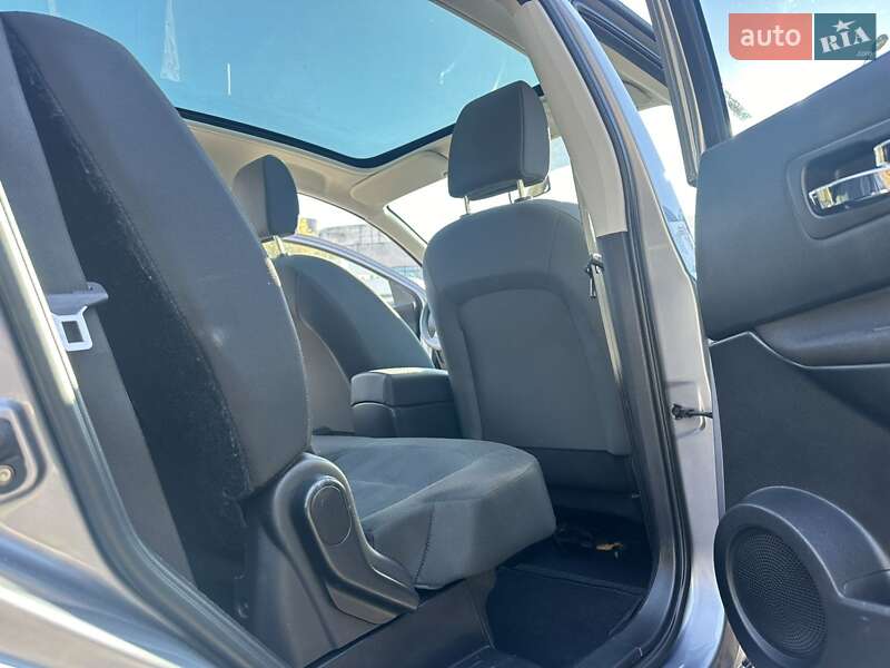 Внедорожник / Кроссовер Nissan Qashqai+2 2013 в Хмельницком