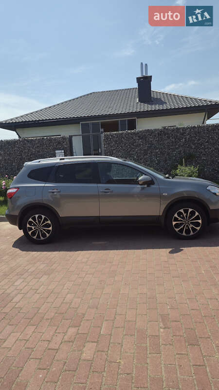Внедорожник / Кроссовер Nissan Qashqai+2 2011 в Чернигове