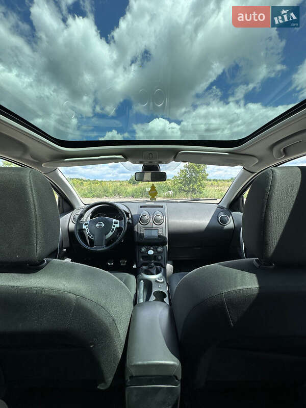 Внедорожник / Кроссовер Nissan Qashqai+2 2012 в Белогородке