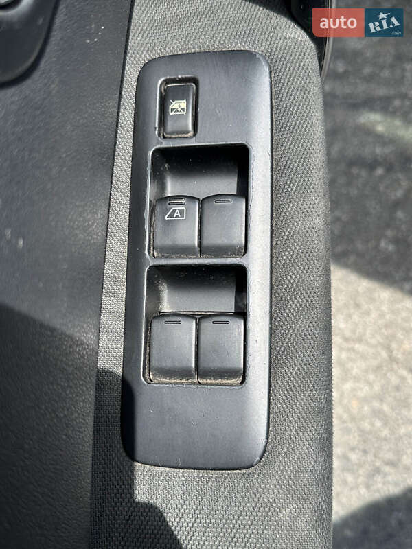 Внедорожник / Кроссовер Nissan Qashqai+2 2012 в Белогородке