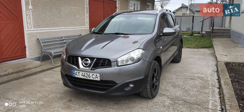 Внедорожник / Кроссовер Nissan Qashqai+2 2011 в Городенке