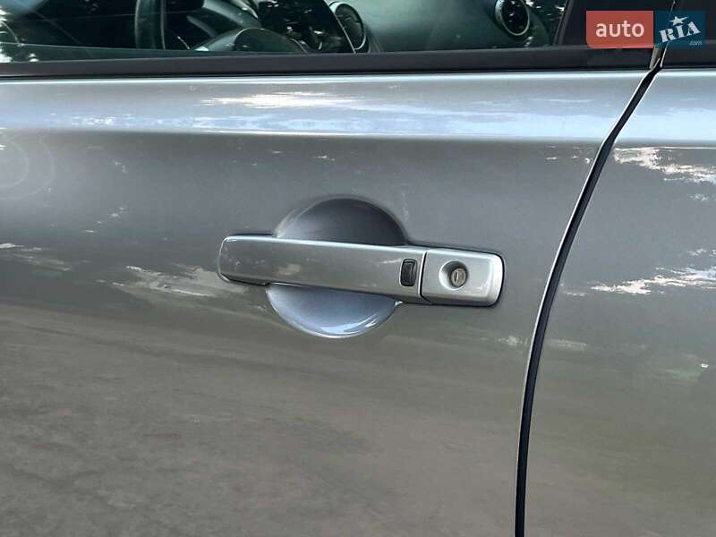 Внедорожник / Кроссовер Nissan Qashqai+2 2010 в Киеве фото 5 Внедорожник / Кроссовер Nissan Qashqai+2 2010 в Киеве