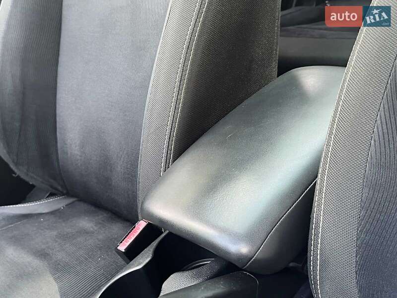 Внедорожник / Кроссовер Nissan Qashqai+2 2010 в Киеве фото 30 Внедорожник / Кроссовер Nissan Qashqai+2 2010 в Киеве