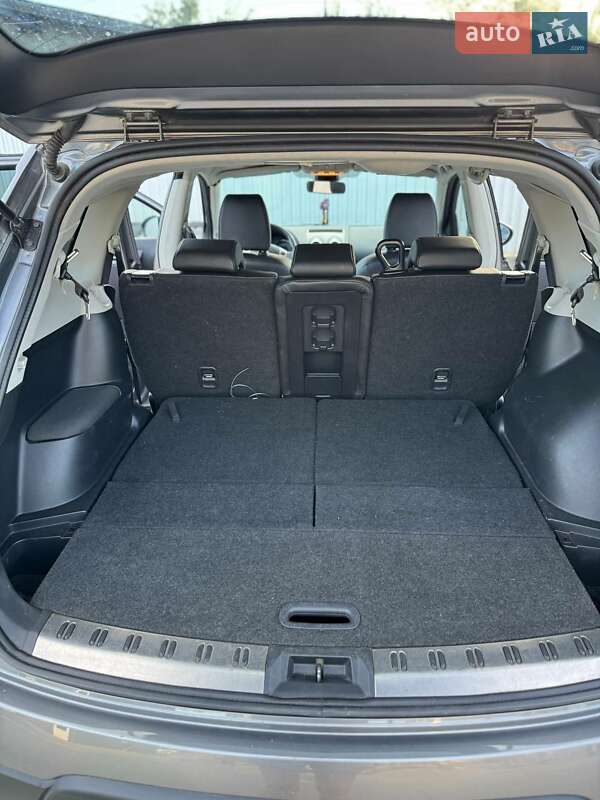 Позашляховик / Кросовер Nissan Qashqai+2 2013 в Косові