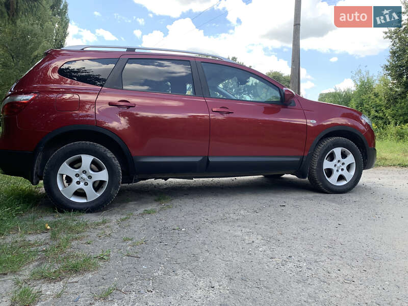 Внедорожник / Кроссовер Nissan Qashqai+2 2011 в Луцке