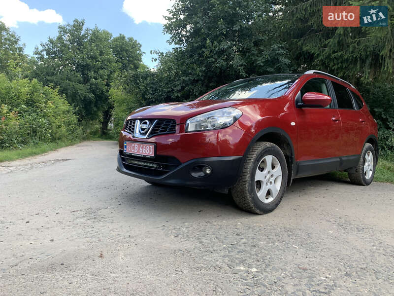 Внедорожник / Кроссовер Nissan Qashqai+2 2011 в Луцке