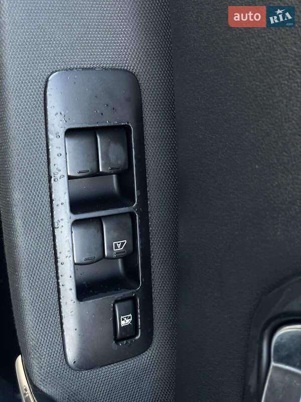 Позашляховик / Кросовер Nissan Qashqai+2 2011 в Бердичеві фото 39 Позашляховик / Кросовер Nissan Qashqai+2 2011 в Бердичеві