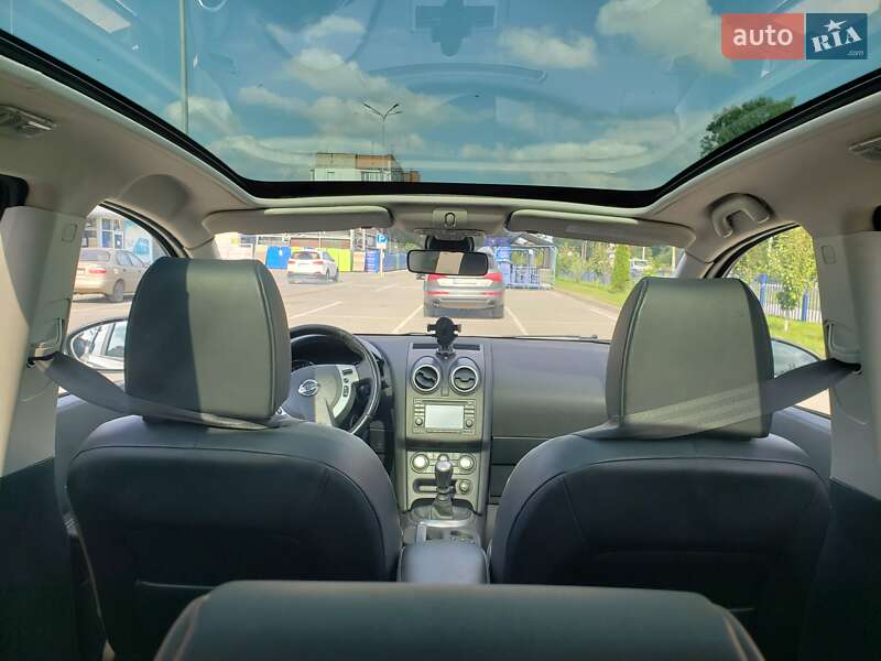 Внедорожник / Кроссовер Nissan Qashqai+2 2010 в Староконстантинове