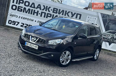 Внедорожник / Кроссовер Nissan Qashqai+2 2011 в Сарнах