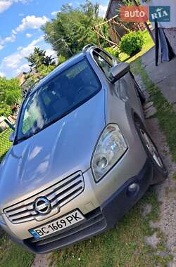 Внедорожник / Кроссовер Nissan Qashqai+2 2008 в Стрые