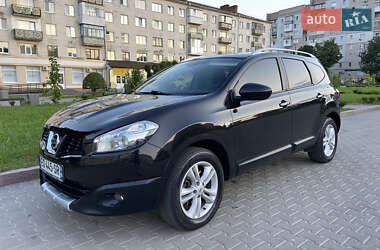 Внедорожник / Кроссовер Nissan Qashqai+2 2013 в Звягеле
