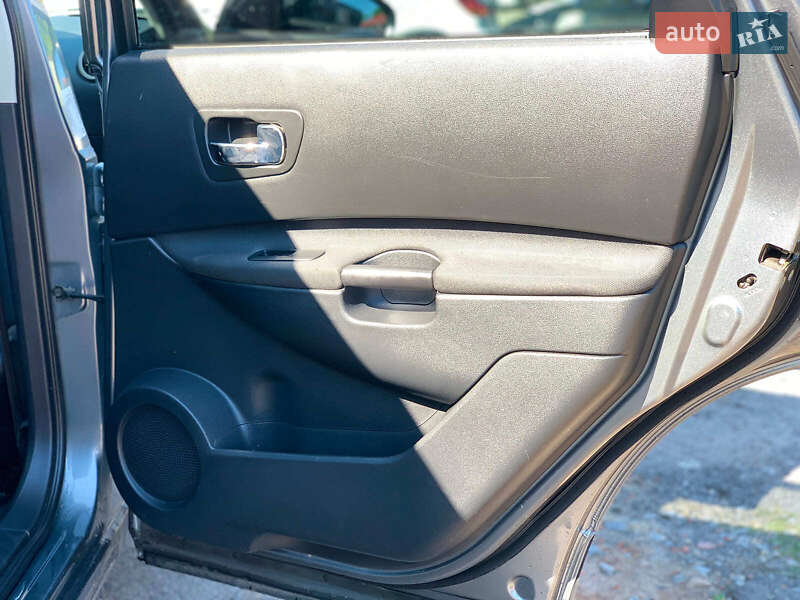 Позашляховик / Кросовер Nissan Qashqai+2 2012 в Вінниці