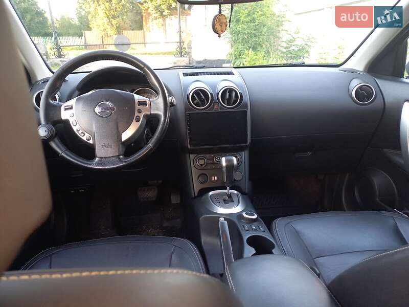 Внедорожник / Кроссовер Nissan Qashqai+2 2009 в Новгород-Северском