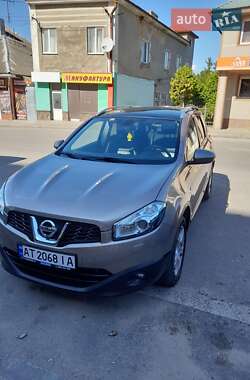 Внедорожник / Кроссовер Nissan Qashqai+2 2011 в Городенке