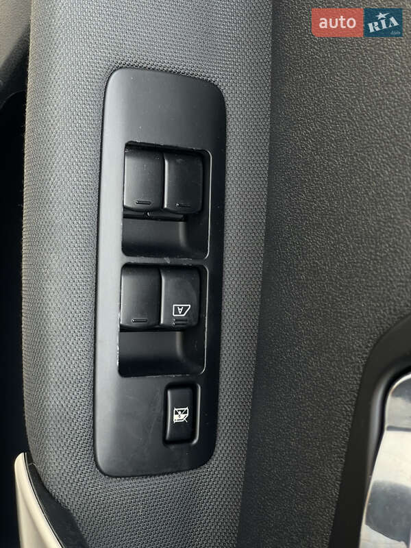 Позашляховик / Кросовер Nissan Qashqai+2 2012 в Бердичеві фото 39 Позашляховик / Кросовер Nissan Qashqai+2 2012 в Бердичеві